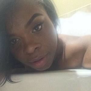 Meet your Posher, Tiera